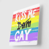 Kiss Me I Bin Gay Quadratische Wanduhr (Winkel)