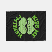 Kiss Me I bin irisch Fleecedecke (Vorderseite (Horizontal))