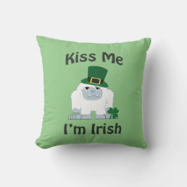 Kiss Me I bin Irish Yeti Kissen