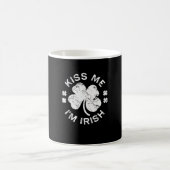 Kiss Me Ich bin irischer T - Shirt Saint Patrick D Kaffeetasse (Mittel)