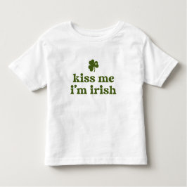 Kiss Me Ich bin Irish St. Patrick's Day Green Klee Kleinkind T-shirt