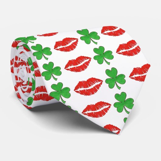 Kiss Me Ich bin Irish St. Patrick's Day Kleeblatt  Krawatte (Gerollt)