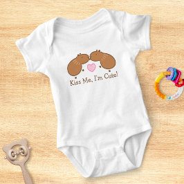 Kiss Me Ich bin Niedlich Funny Capybara Baby Strampler