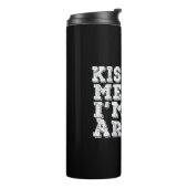 Kiss Me I'm Arrish Pirate Ship Drinking St Patrick Thermosbecher (Nach links gedreht)