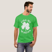 Kiss Me I'm Asian Saint Patrick Day T-Shirt (Vorne ganz)
