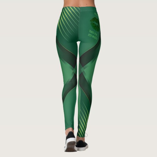 Kiss Me I'm Irish Green Geometric Activewear Leggings (Rückseite)