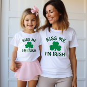 Kiss Me Im Irish Green Womens St Patricks Day T-Shirt