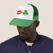 Kiss Me I'm Irish Lips Kleeblatt St. Patrick's Day Truckerkappe (Beispiel)