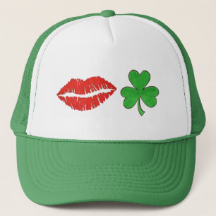 Kiss Me I'm Irish Lips Kleeblatt St. Patrick's Day Truckerkappe