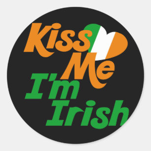 Kiss me Im Irish Runder Aufkleber