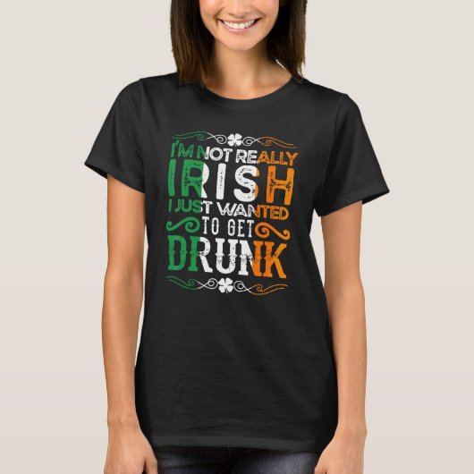 Kiss Me I'm Irish St Patrick Day Betrunken Beer Wi T-Shirt (Vorderseite)