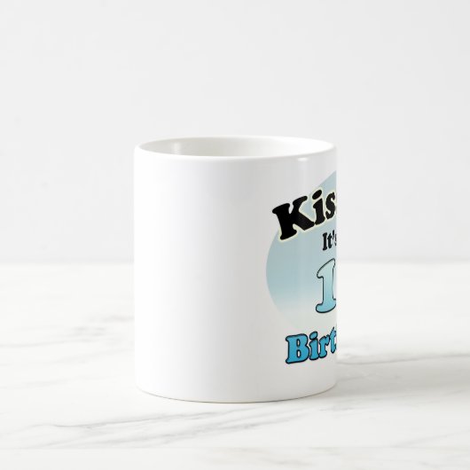 Kiss me it's my 16th Birthday Kaffeetasse (Mittel)