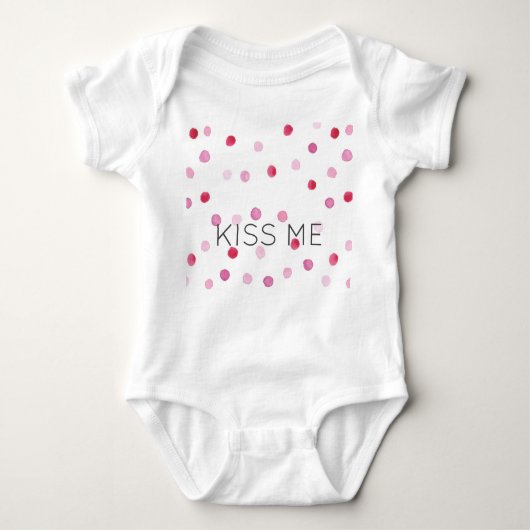 KISS ME Pink Aquarell Dots Sweet Valentine Fun Baby Strampler (Vorderseite)