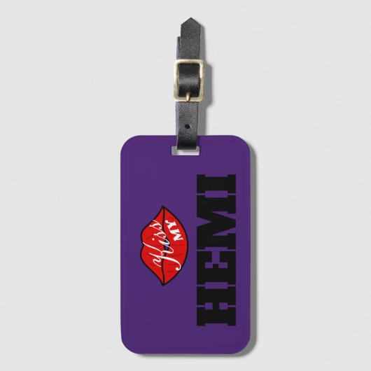 Kiss My Hemi Power Plum Crazy Challenger Gepäckanhänger (Vorderseite Vertikal)