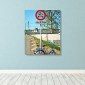 Kiss & Ride Leinwanddruck (Insitu (Holzboden))