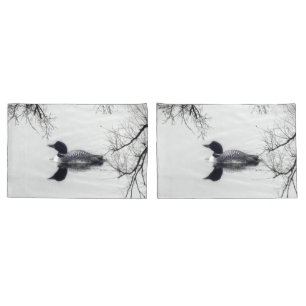 Kissen-Hüllen Schwarzweiss-Loon auf einem See Kissenbezug
