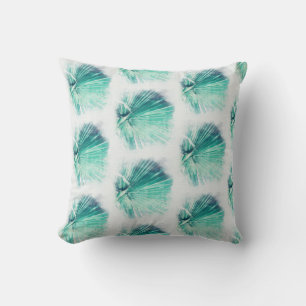 Kissen mit gemaltem Muster eines blassen Palmbaumb