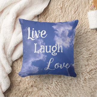 Kissen mit Spruch 'Live Laugh Love' | Blauer Himme