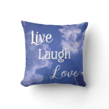 Kissen mit Spruch 'Live Laugh Love' | Blauer Himme