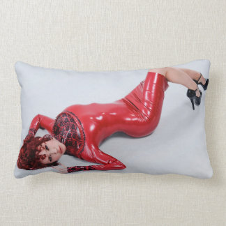 KISSEN - ROTES LATEX-KLEID - Bianca Beauchamp