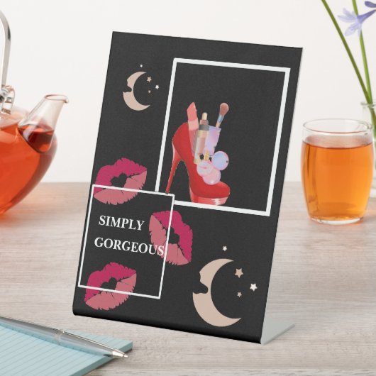 kisses and texts sockelschild (In Situ)