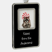 Kisses from Individuelle Name Fun Raccoon Rahmen-Ornament Silber (Rechts)