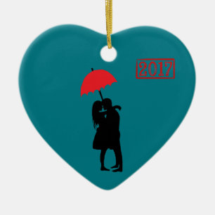 Kissing Couple Red Umbrella 2017 Keramikornament