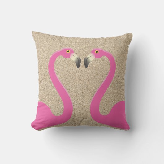 Kissing Flamingos Beach Sand Outdoor Pillow Kissen Für Draußen (Vorderseite)