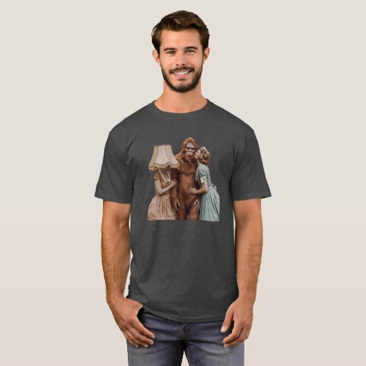 Kissing Sasquatch T-Shirt (Vorne ganz)