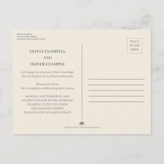 Kissing Wedding Couple in Monochrome Ankündigungspostkarte (Rückseite)