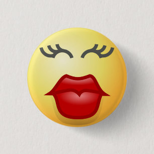 KISSY FACE BUTTON