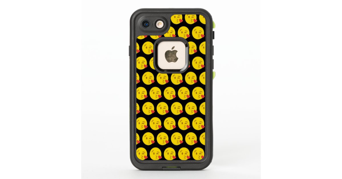Kissy Stellen Emoji Iphone 7 Lifeproof Gegenuber Zazzle De