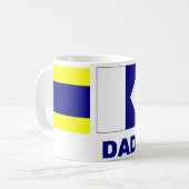 Kisten-Tasse der Signal-Flaggen-(Vater) Kaffeetasse (Vorderseite Links)