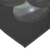 Kisten und Logos für schwarze Rasen, Tischdecke (Schrägansicht)