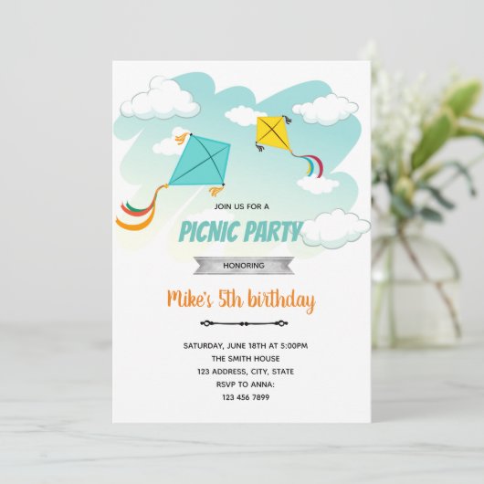 Kite Geburtstagsparty Einladung (Stehend Vorderseite)