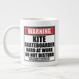 Kite Skateboarder hart am Arbeitsplatz warnen Jumbo-Tasse
