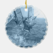Kiteboarders mit Windsurfers-Verzierung Keramikornament (Hinten)