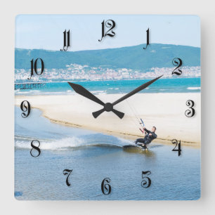 Kitesurfer Quadratische Wanduhr