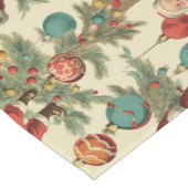 Kitschy Santa and Ornaments Kurzer Tischläufer (Ecke)