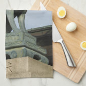 Kitsune キ ネ (Fox) mit Key in Mouth Geschirrtuch (Viertel Falte)