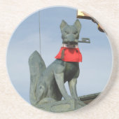Kitsune キ ネ (Fox) mit Key in Mouth Getränkeuntersetzer (Vorne)