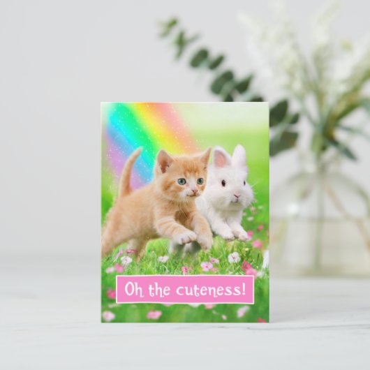 Kitten & Bunny mit Regenbogen Postkarte (Stehend Vorderseite)
