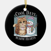 Kitten Cat und Snowman Friends Share Coffee Winter Keramik Ornament (Vorne)
