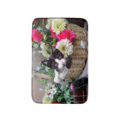 Kitten in a Basket Badematte (Vorderseite Vertikal)