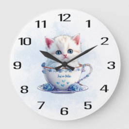Kitten in Cup Blue Blumen Wall Clock Große Wanduhr