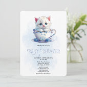 Kitten in Cup Blue Flowers Kinderdusche Einladung (Stehend Vorderseite)