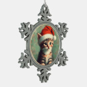 Kitten in einer Weihnachtsmannmütze Schneeflocke G Schneeflocken Zinn-Ornament (Links)