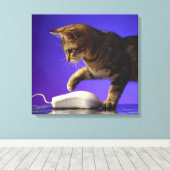 Kitten mit Computermaus Leinwanddruck (Insitu (Holzboden))