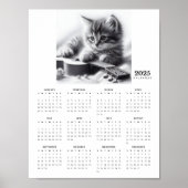 Kitten mit einem Gitarrenkalender 2025 geschnupfen Poster (Vorne)