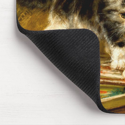 Kitten mit Farbe und Pinsel Mousepad (Ecke)